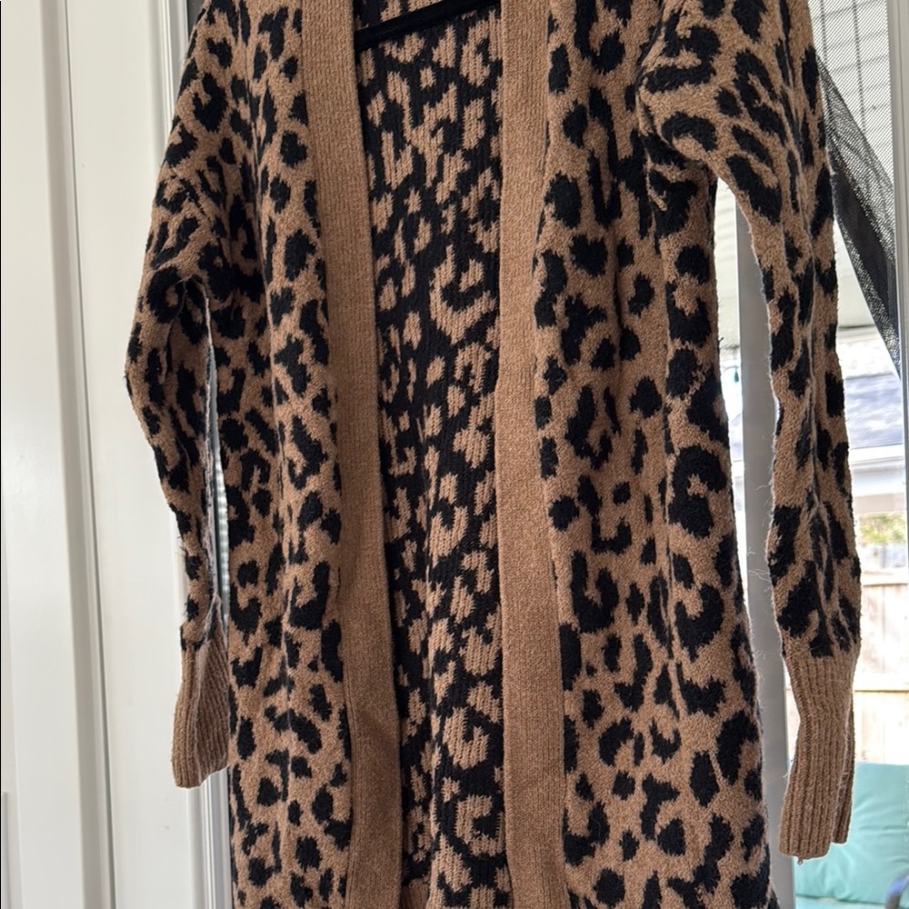 Leopard Print Open Front Cardigan - Picture 5 of 10